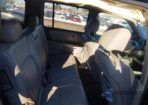 2009 Honda Pilot Touring z USA, uszkodzony, nr VIN 5FNYF48849B026618